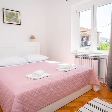 Apartament Anela By Interhome
